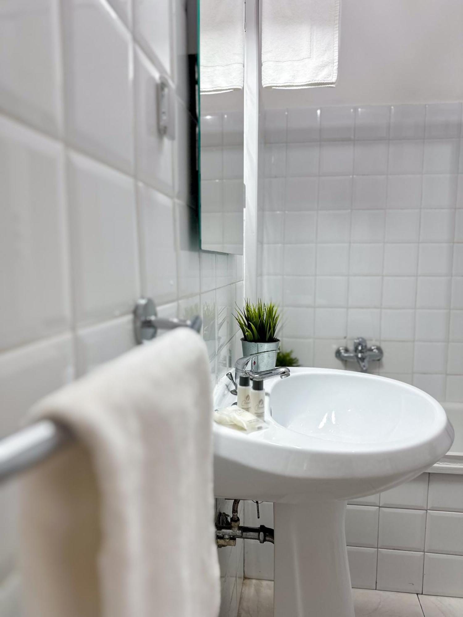 Apartamento By The Colosseum - White Chic Flats *